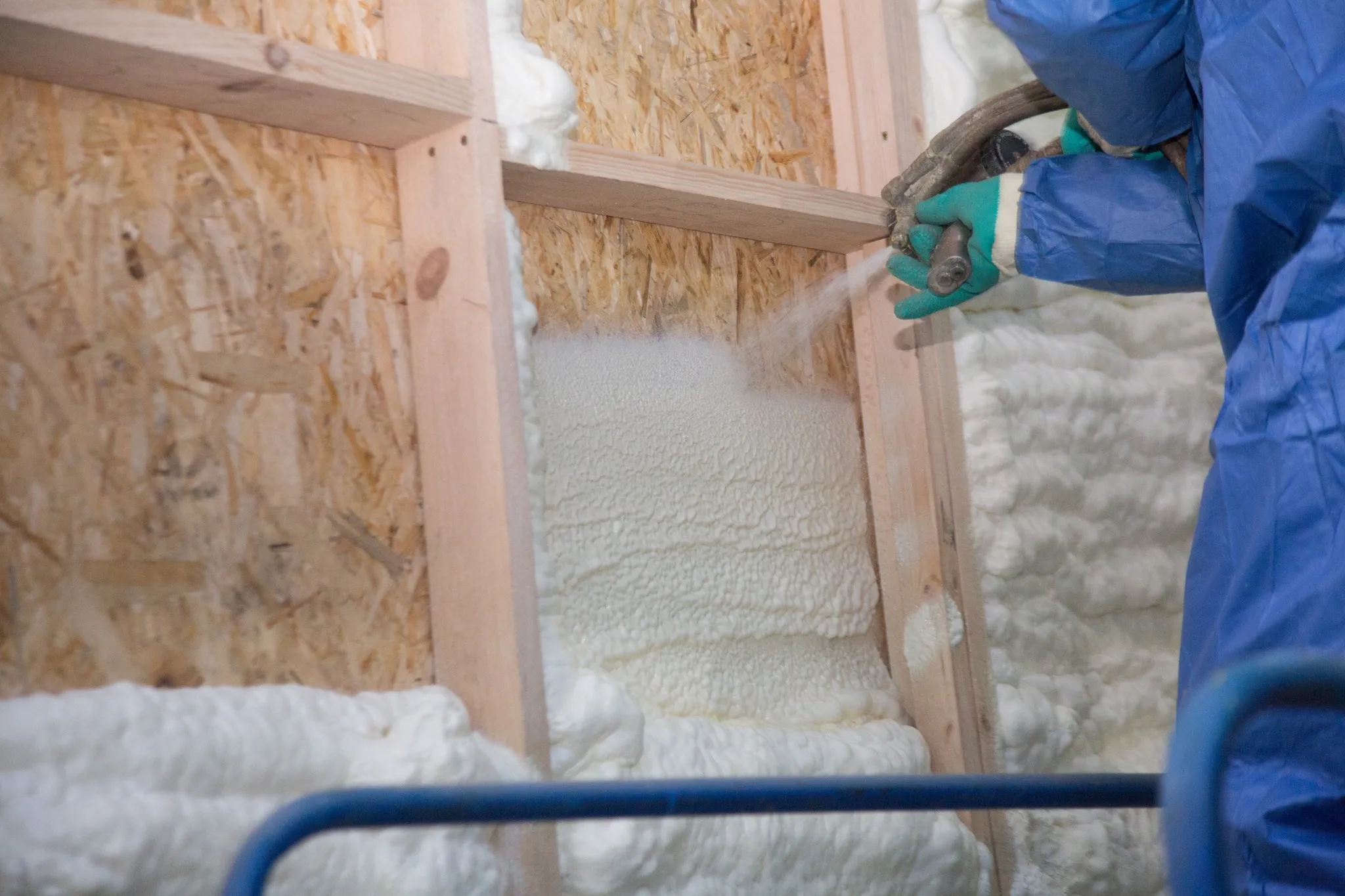 spray-foam-insulation-tampa-fl (1)